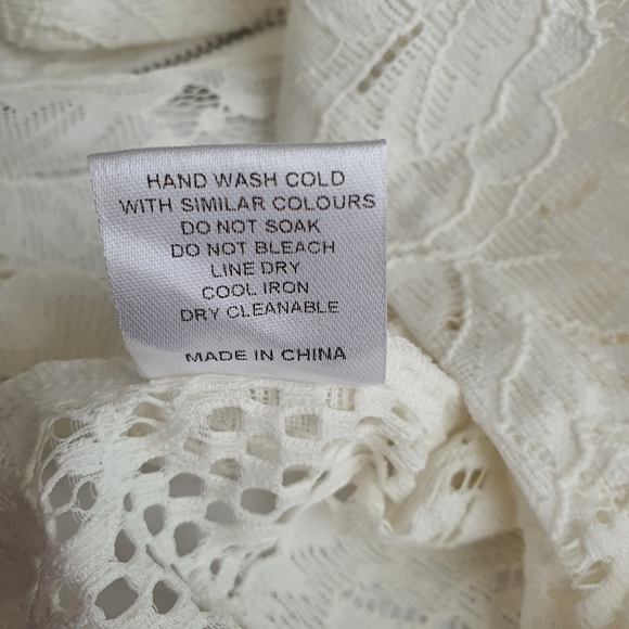 Miss Valley Lace Top - Picture 8 of 8